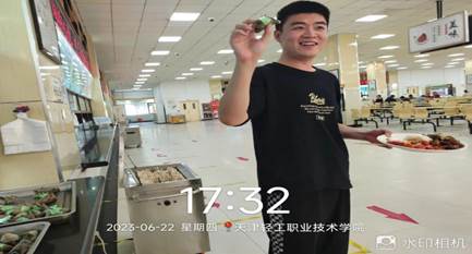 说明: 817bf5c05f4f6a66b6cefc1106a0fad